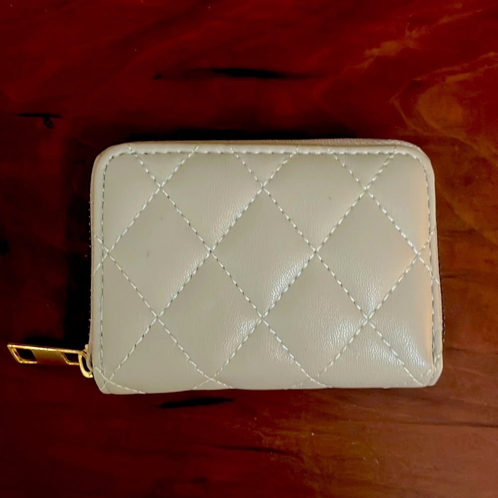 Target wallet with 12 card slots
